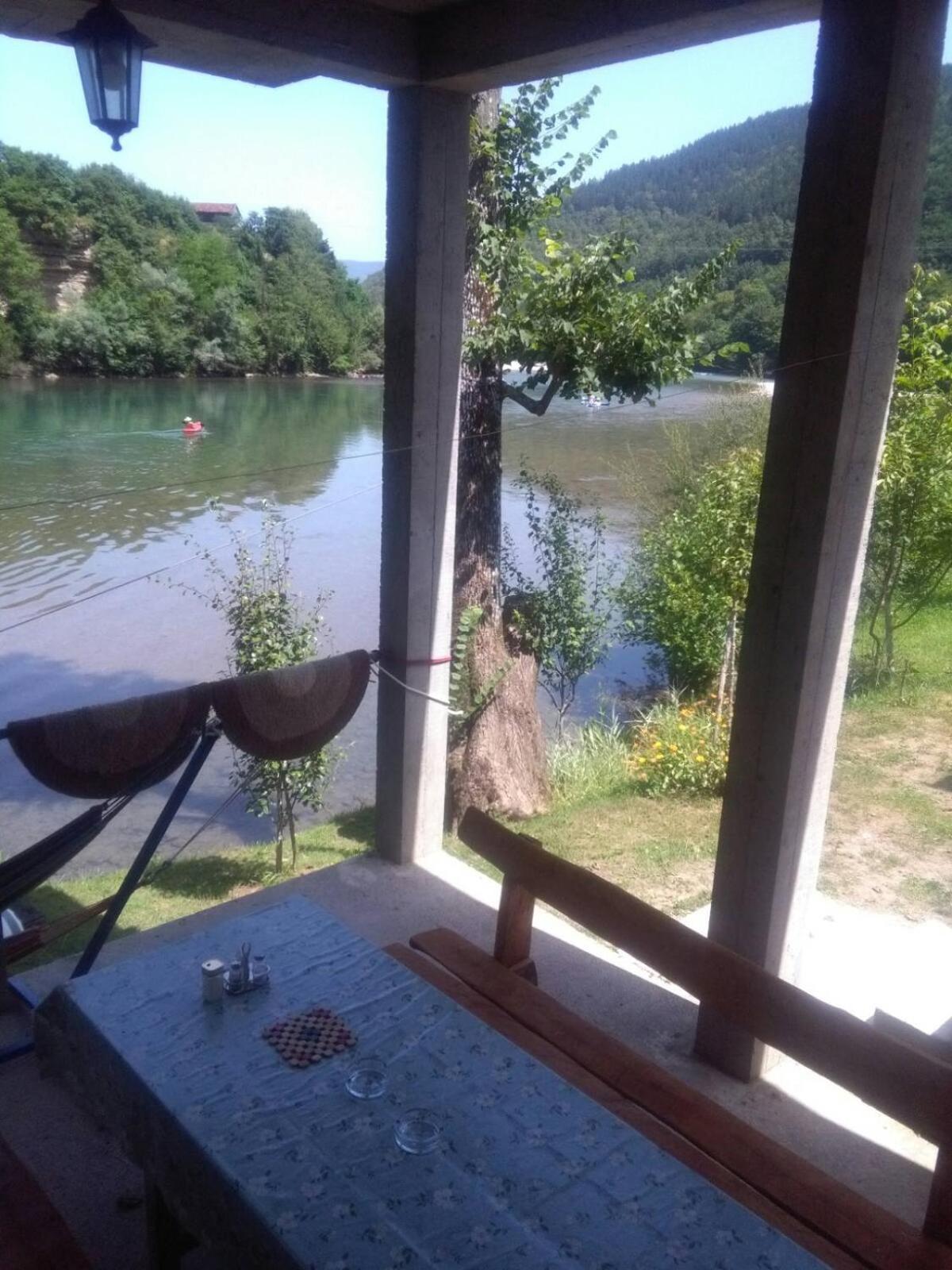 Vikendica Pored Drine Foca Handici Zewnętrze zdjęcie