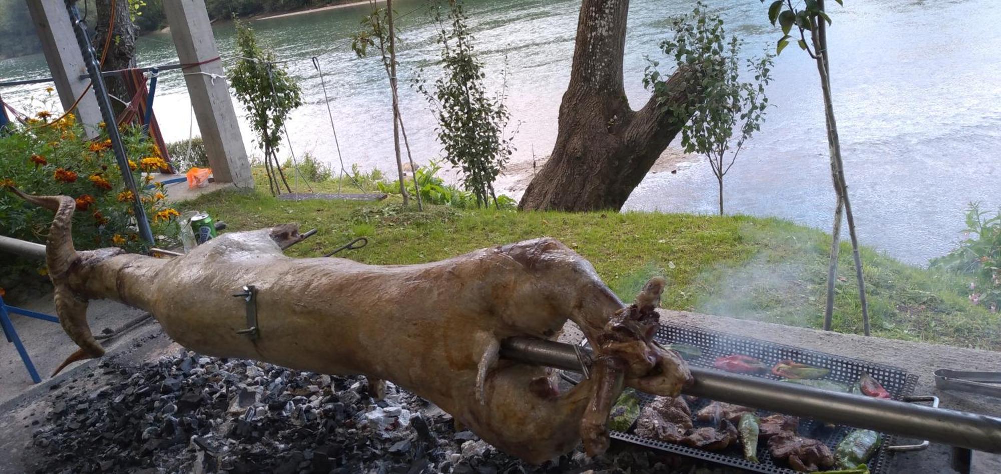 Vikendica Pored Drine Foca Handici Pokój zdjęcie